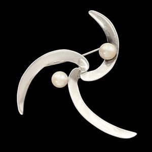 🟦SALE🟦 Antonio Pineda vintage Taxco sterling silver and pearl brooch pin